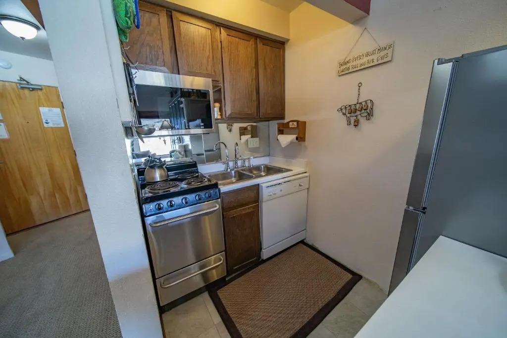 Edgewater 1448