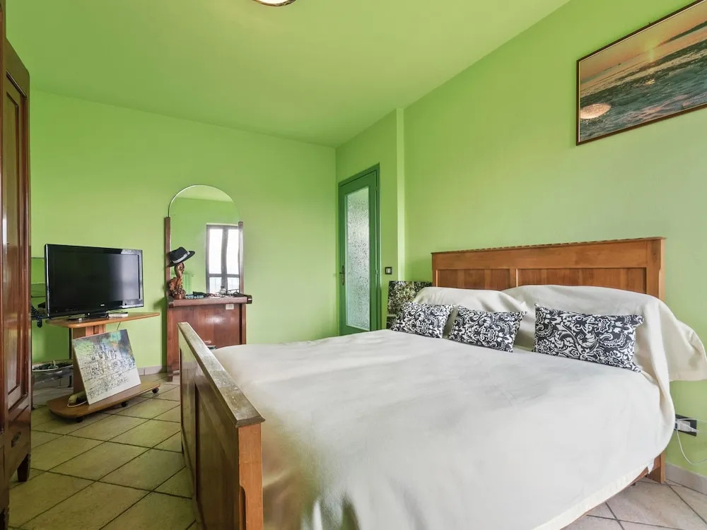 Peaceful Apartment in Frazione Sessant With Garden