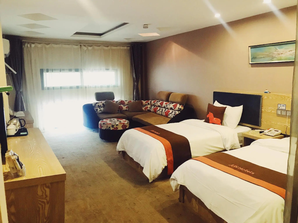 Jun Hotel Anhui Bengbu Economic Development Zone Baolong Square