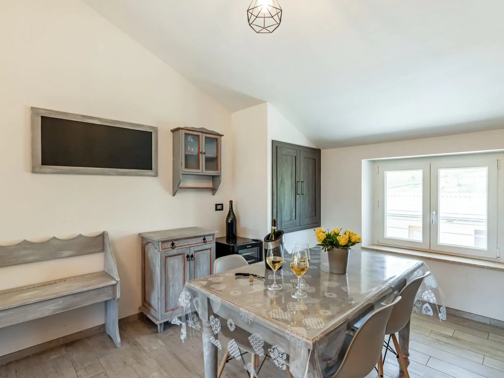 Rural apartment in Matelica with shared pool
