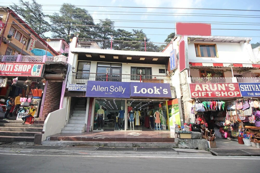 OYO 8991 near Mall Road