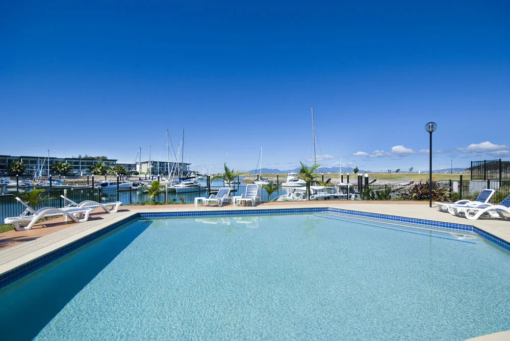 Beachside Magnetic Harbour Apartments