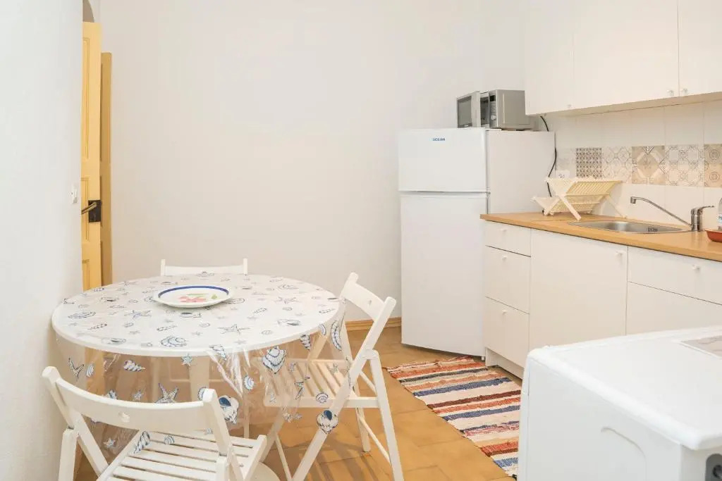 057 - Casa Portobello, Centrale a 50 metri dal mare