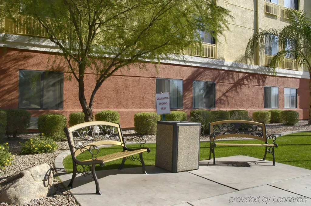 Red Roof Inn PLUS+ Tempe - Phoenix Airport
