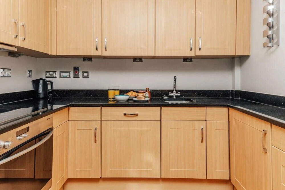 The Herringbone - 3 Bed With Parking Pet Friendly