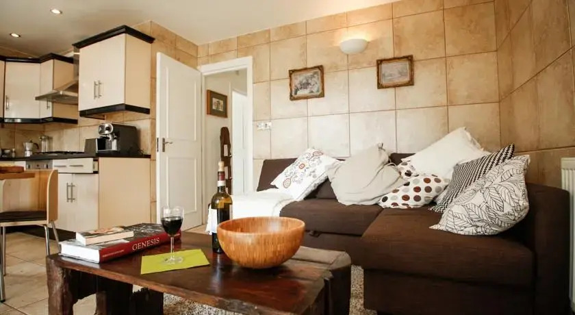 Archway Garden Apartment