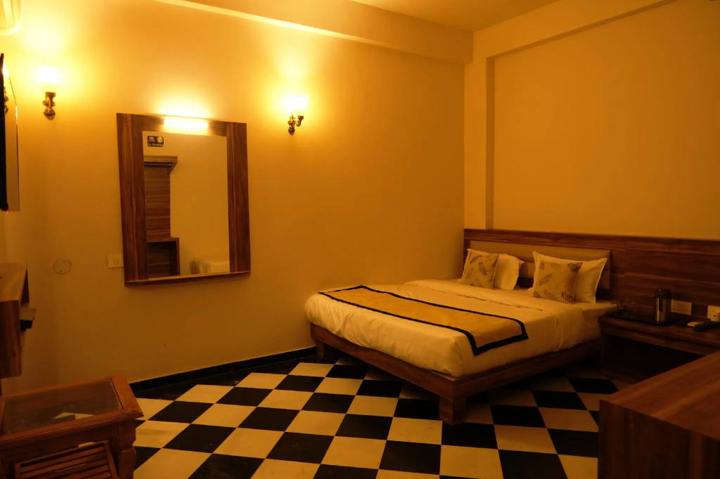 Ostel By Uddhav Villas