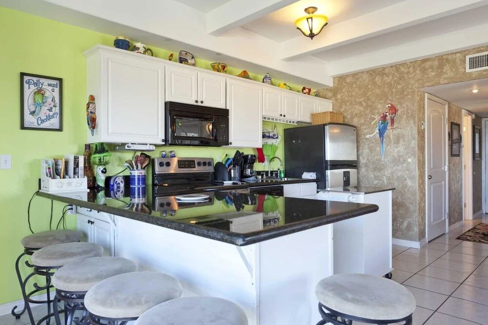Aquarius Condominium 302