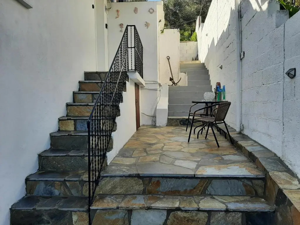 Chiona΄s Apartments by the Sea