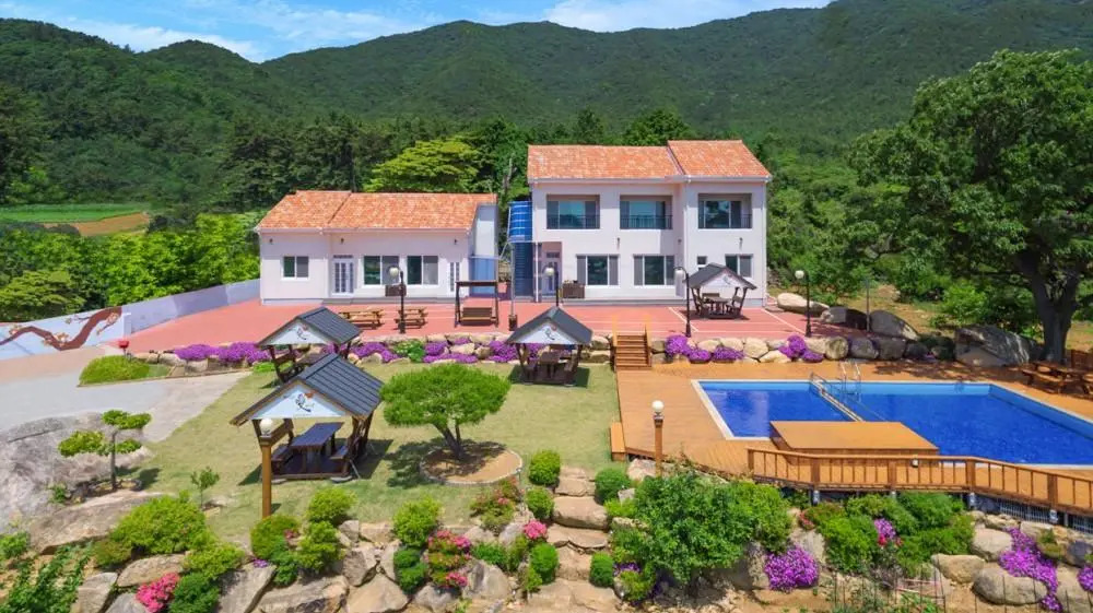Namhae Familyae Pension