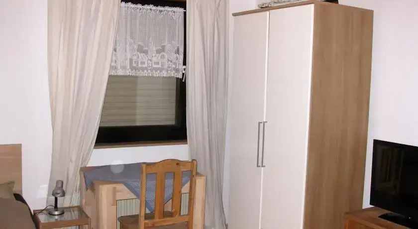 Apartment Airport