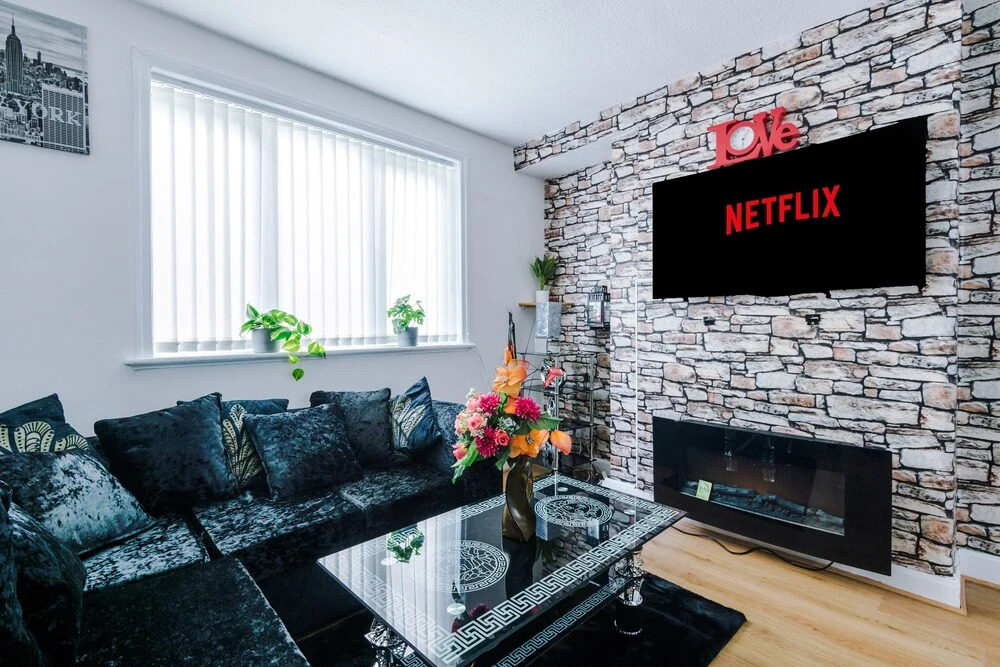 Spacious & Luxurious 3-bed House in Manchester
