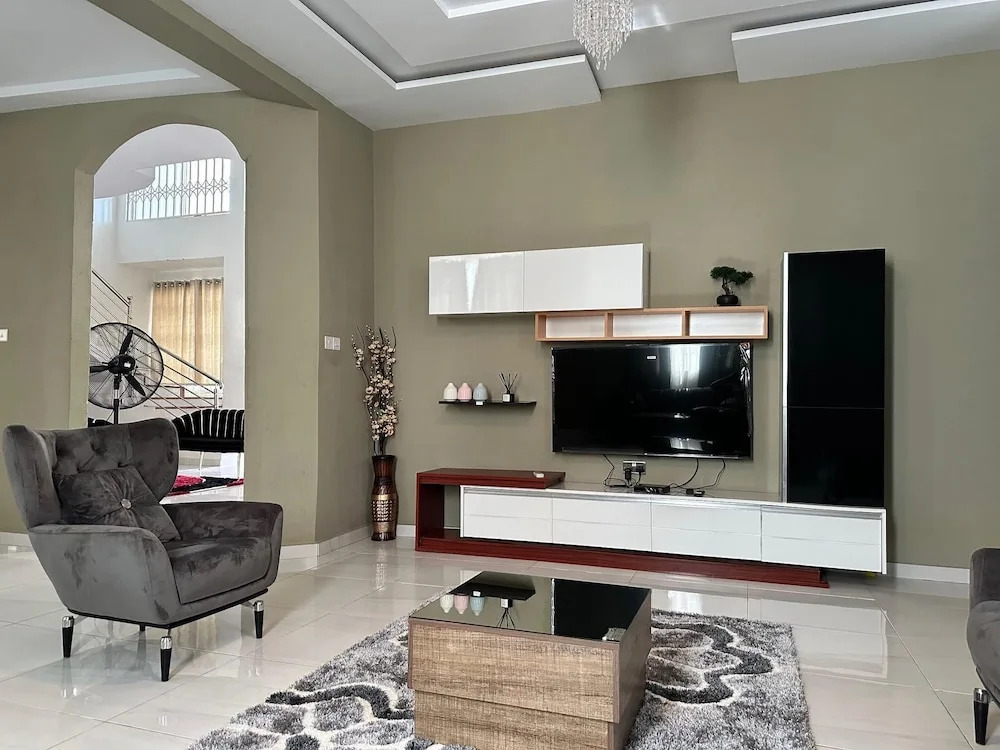 Nanani Luxury Villa