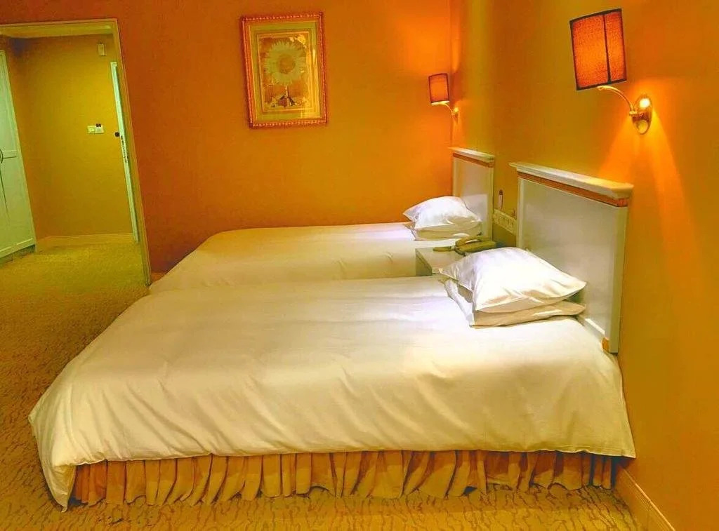 Elan Nanchang Bayi Square Dinggong Road