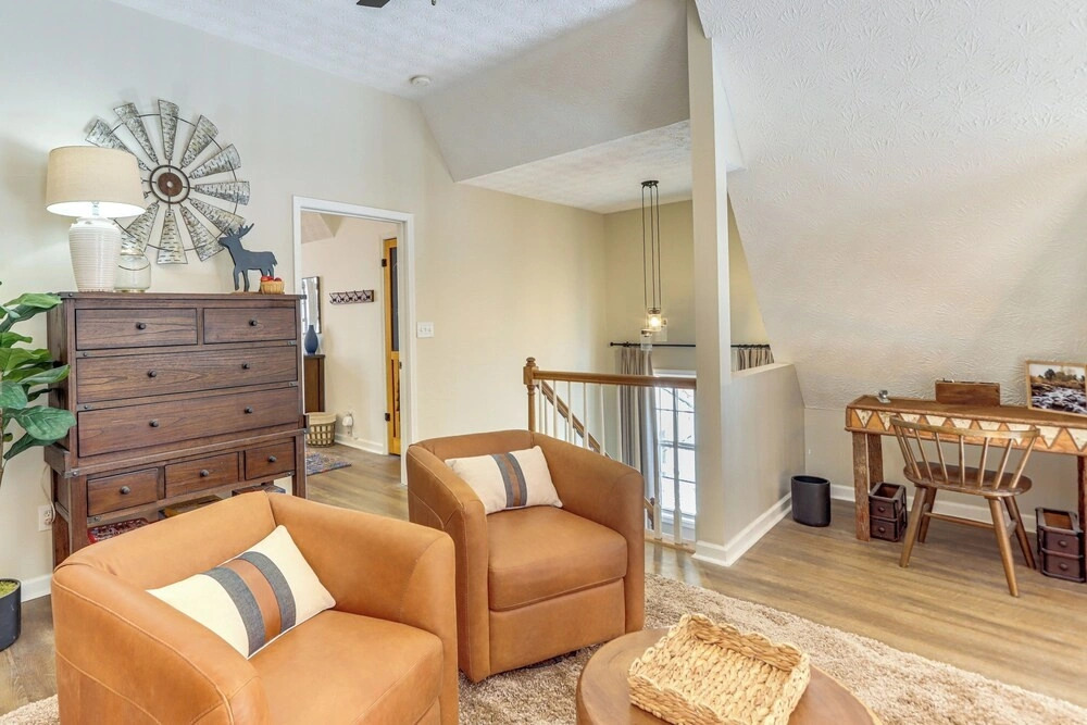 Riverfront, Hot Tub! Coosawattee River Resort Home