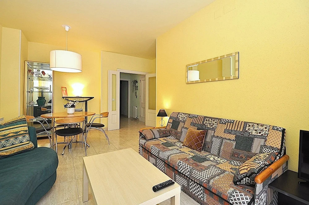 Apartment Llaverias-Calafats 171