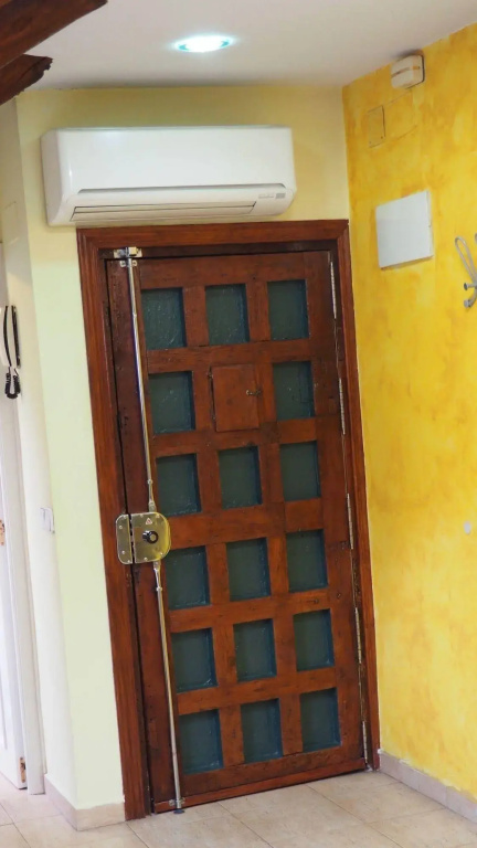 Apartment In Historical Building Madrid