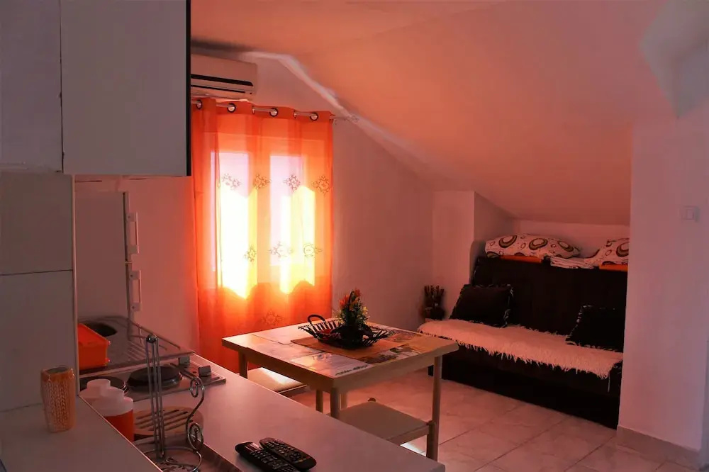 Apartments Odzic