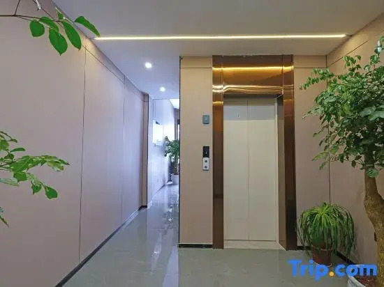 Yunjing Smart Hotel (Jinhai Building Materials City Shengeng Cultural Park)