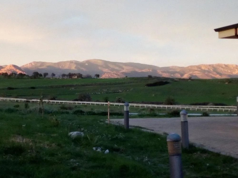 Hotel Bena e Traes
