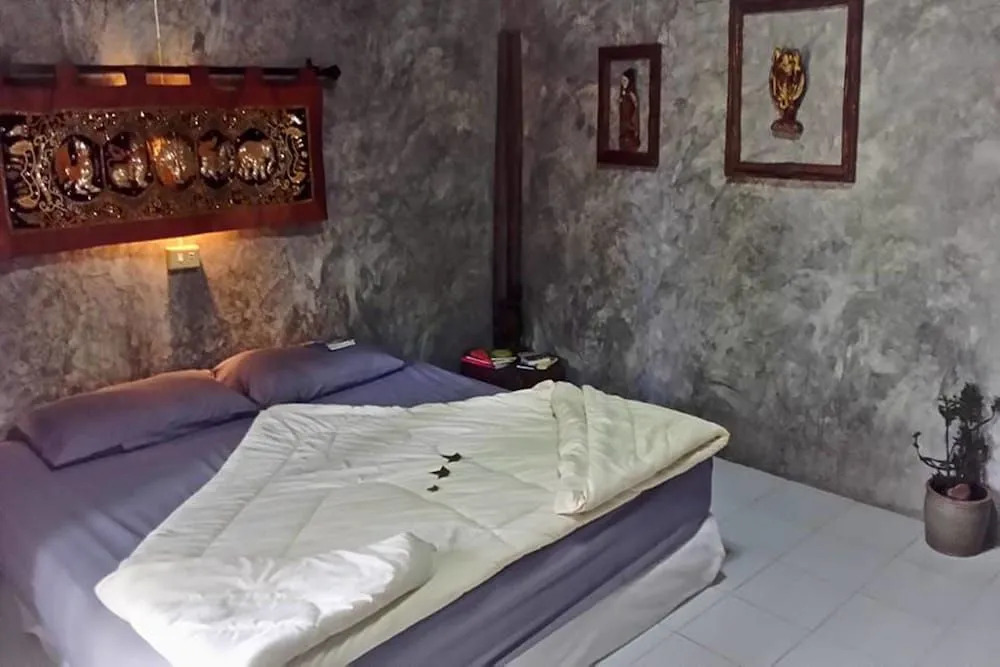 The Local Story Home Stay 1