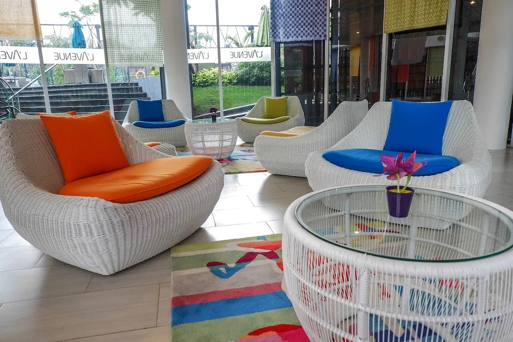 The 3Rd Floor Lavenue Apartment