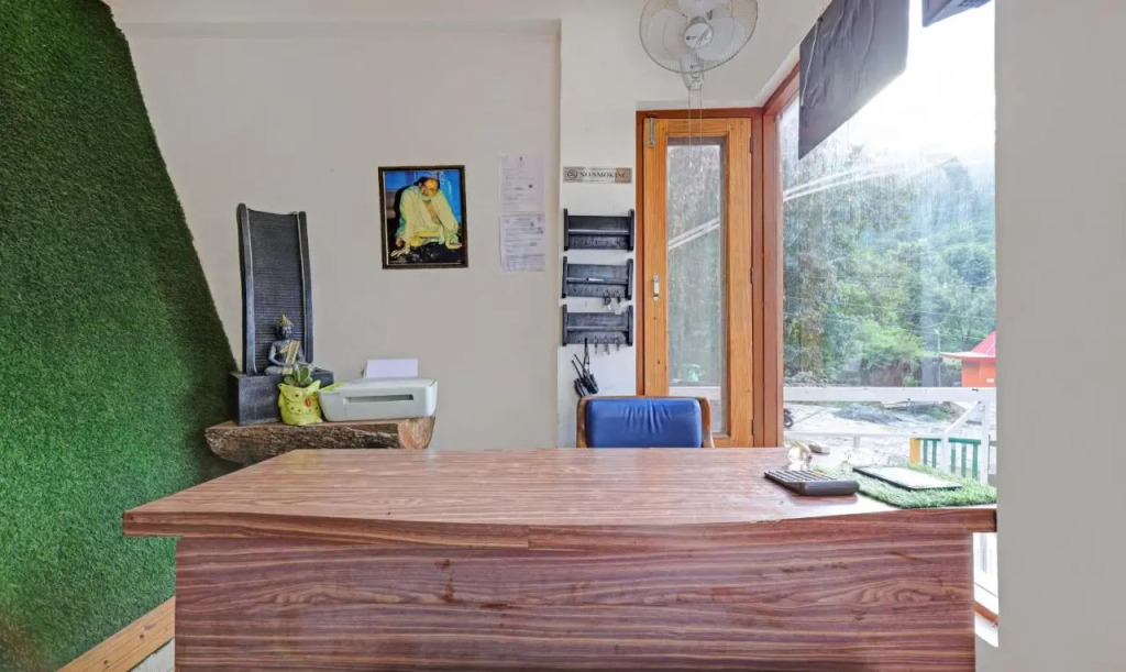 Treebo Vista Lago With Lake View