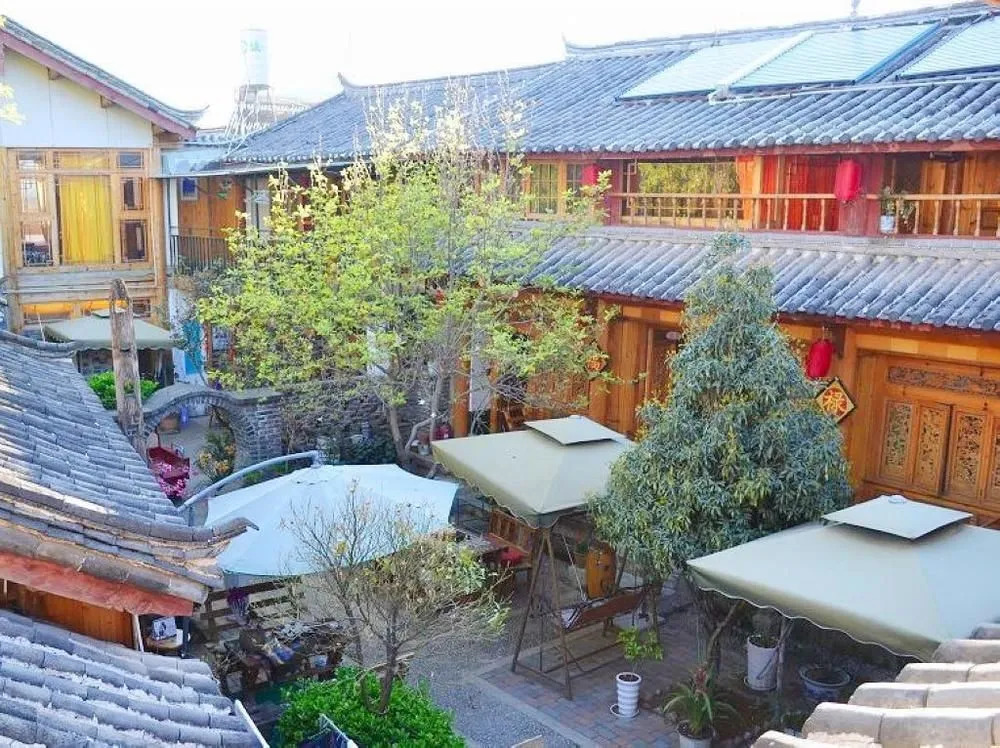 Lijiang Shuhe Photographer Station