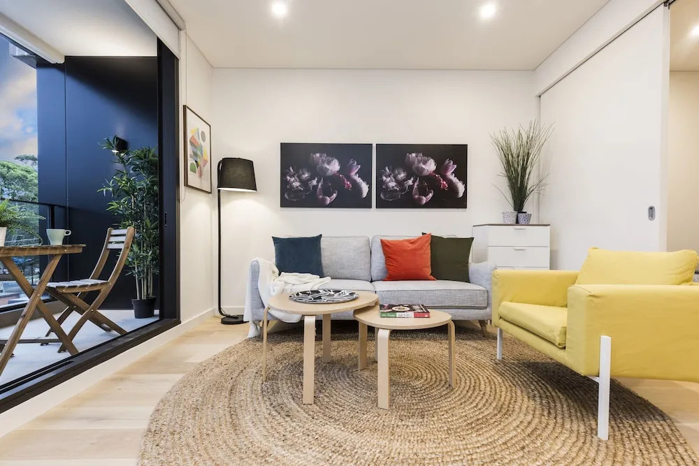 One Bedder With Pool Very Close to City