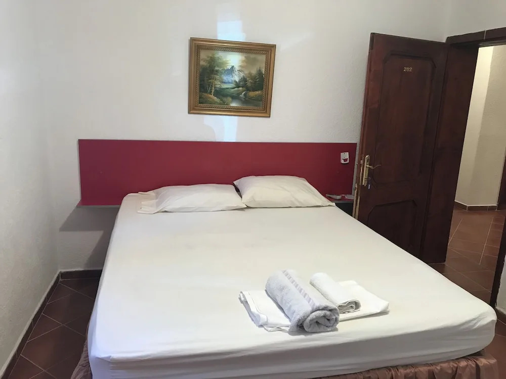 Rozana Rooms