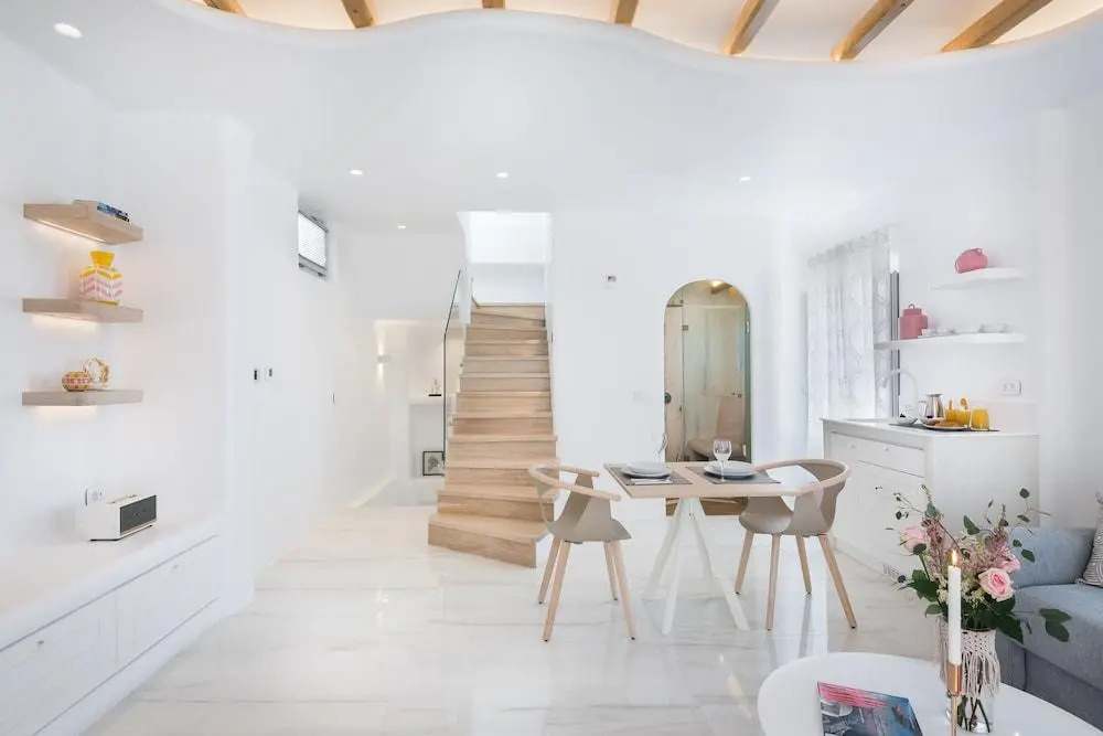 Emfasis Luxury Villa with heated Jacuzzi-Sunset view