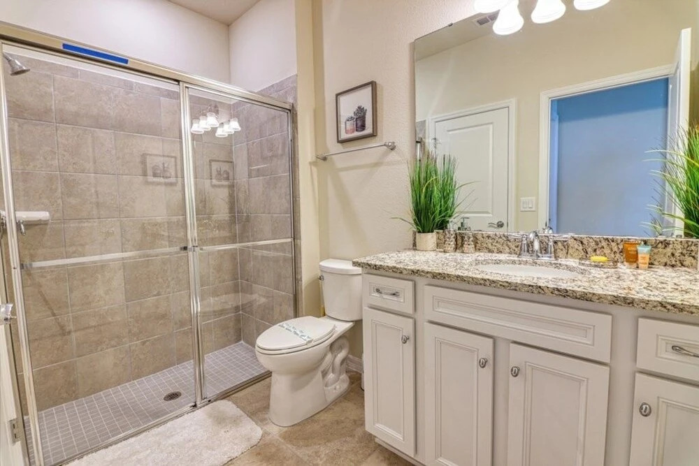 Get Away At Windsor Island Resort 5 Bedroom Home by Redawning