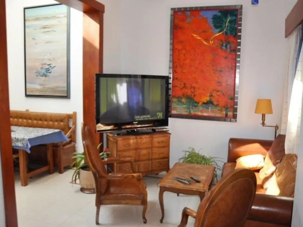Maison à 100m de la mer avec WiFi, parking privé et jardin, au cœur de Trégastel - FR-1-368-210
