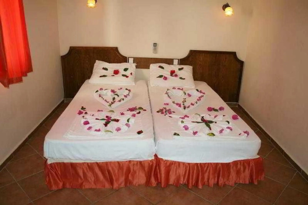 Ozhan Apartments