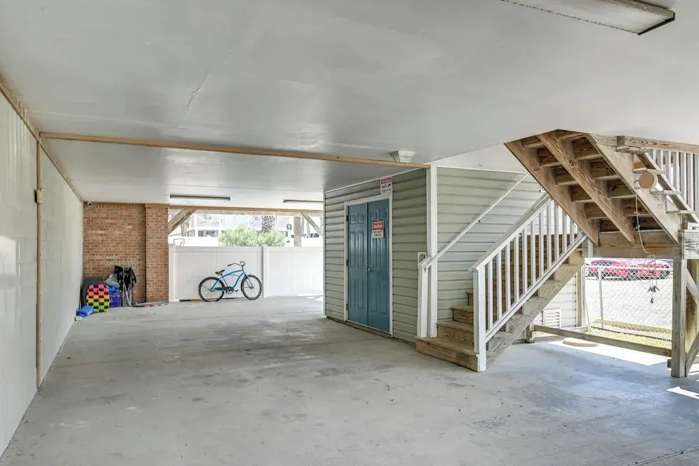 Walk to Ocean & Pier: Surfside Beach House w/ Pool