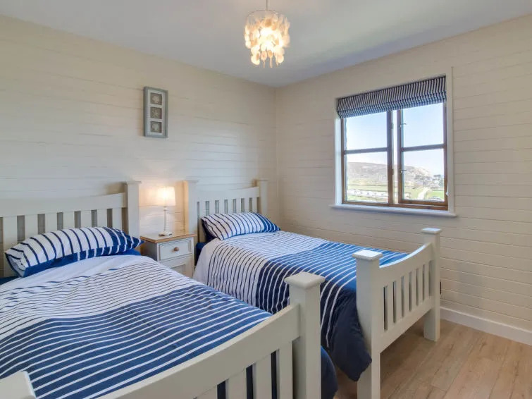 Holiday Home Uwch y Castell