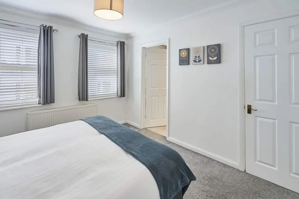 Host Stay Farm Road