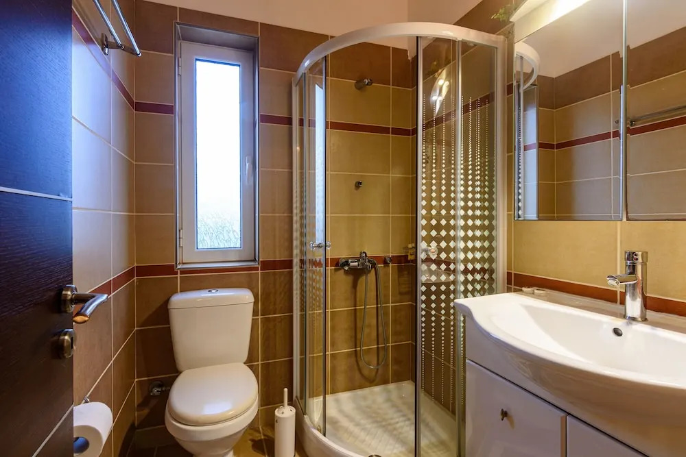 Kyparissia Garden Retreat - Fully Lux Duplex