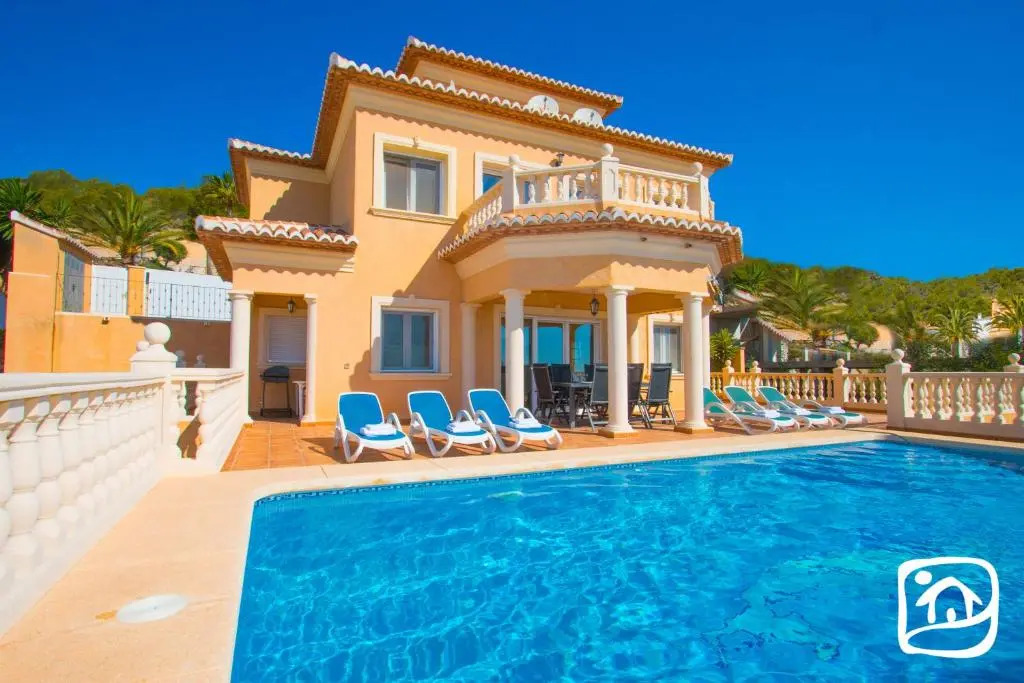 Villa Gran Sol by Abahana Villas