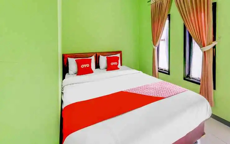 Indah Savana Hotel Mitra RedDoorz