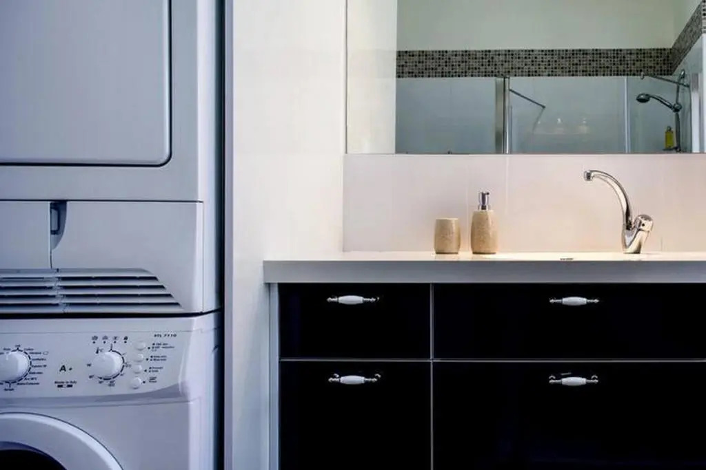 Simple 2BR in Sderot Chen 1 by HolyGuest