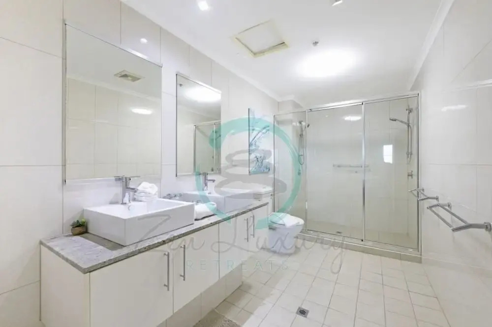Pinnacle Penthouse Ambience Views Pool Gym