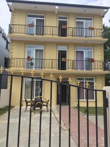 Semeinyi Otel V Kobuleti
