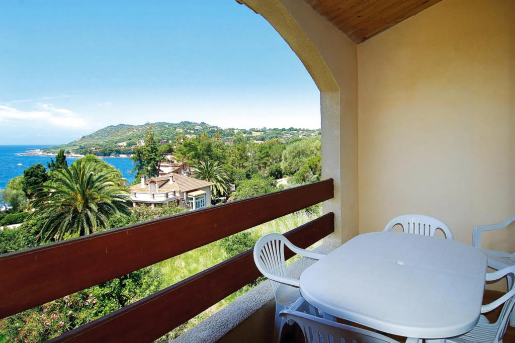 Residence Les Dauphins, Tiuccia, 2 room apt. with balcony