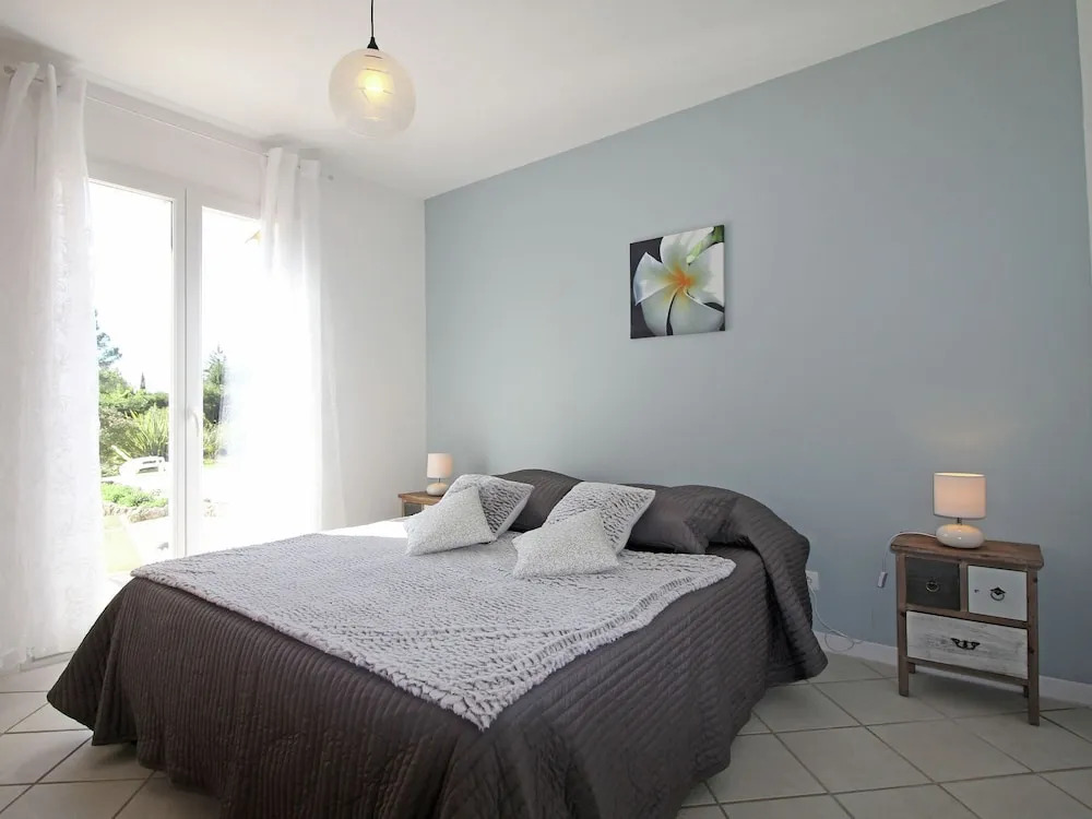 Detached Villa With Private Pool and Beautiful Garden, 25km From sea and Beach