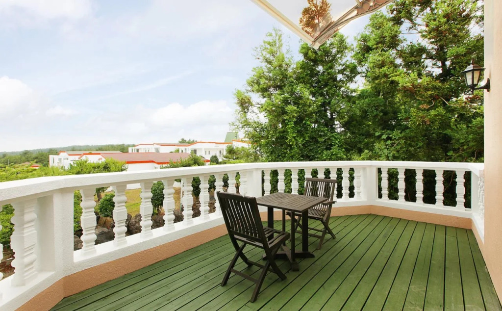 Lavenders Pension (Pet friendly)