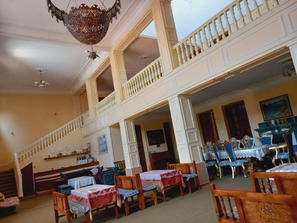 Guest House Ikathouse