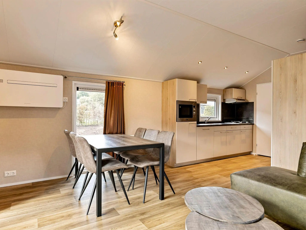 Premium Lodge Near Recreation Lake