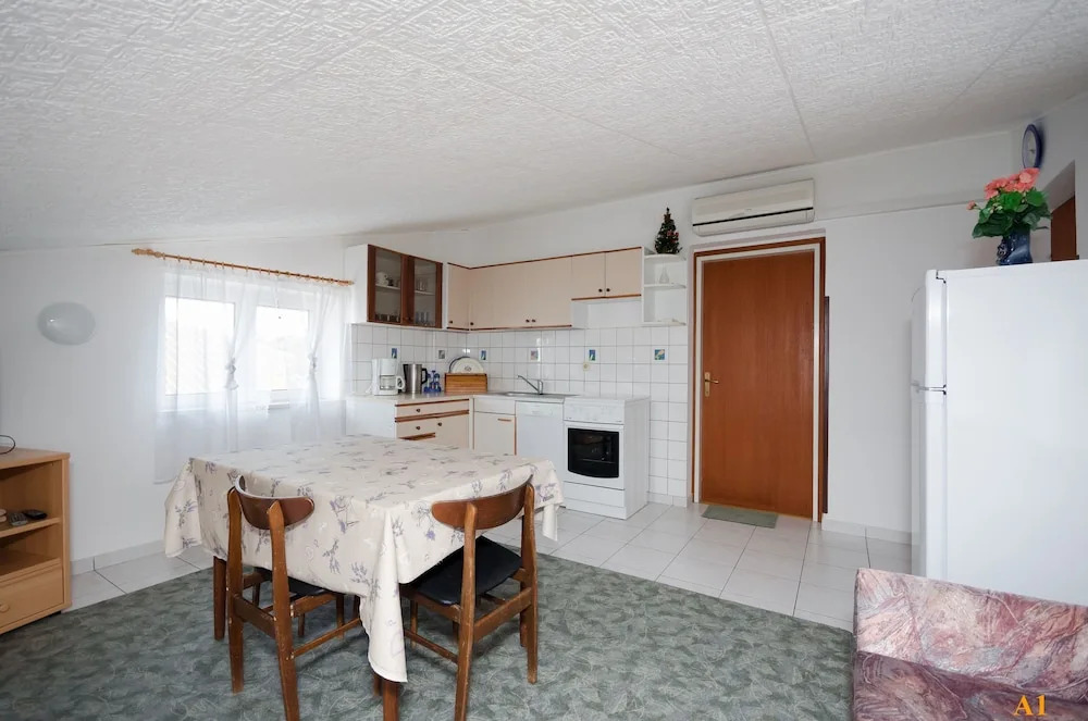 Apartments and Rooms Kata