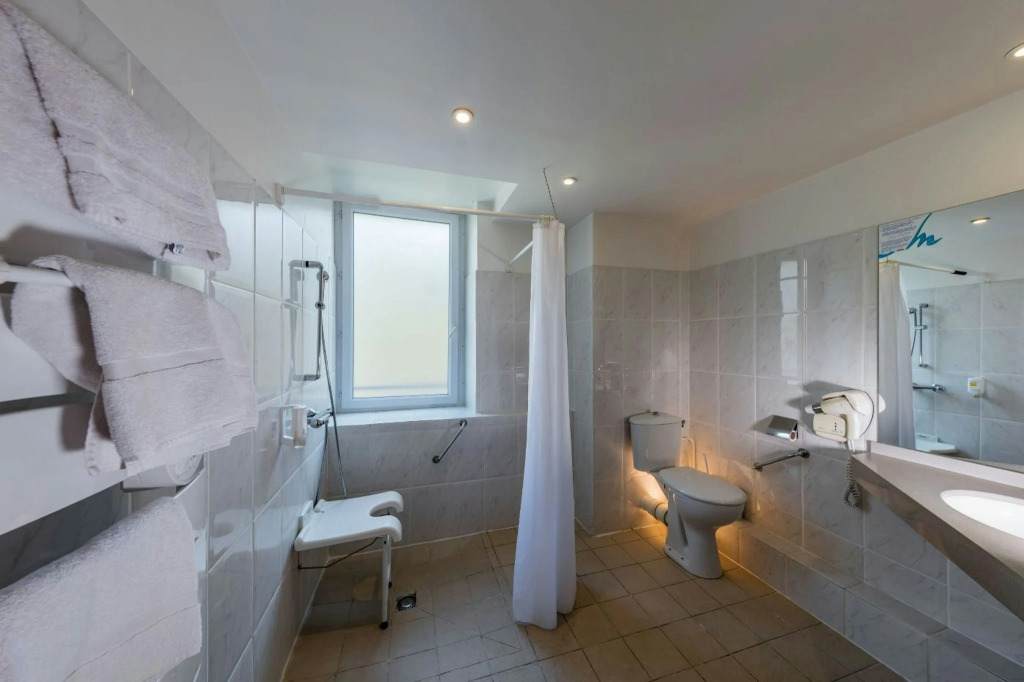 Noemys Neris Montlucon - hotel restaurant
